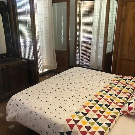 Alhambra En El Sacromonte Homestay *